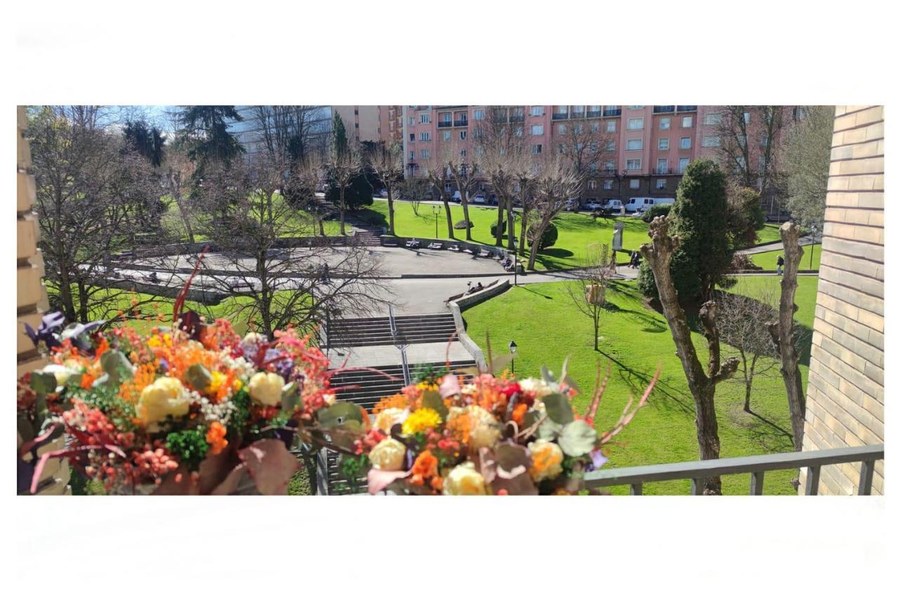 El Balcon Del Campillin Apartment Oviedo Bagian luar foto
